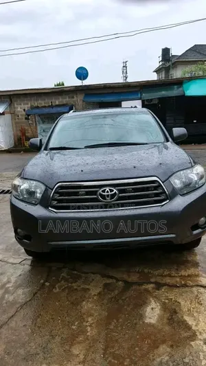 Toyota Highlander SE 2010 Gray