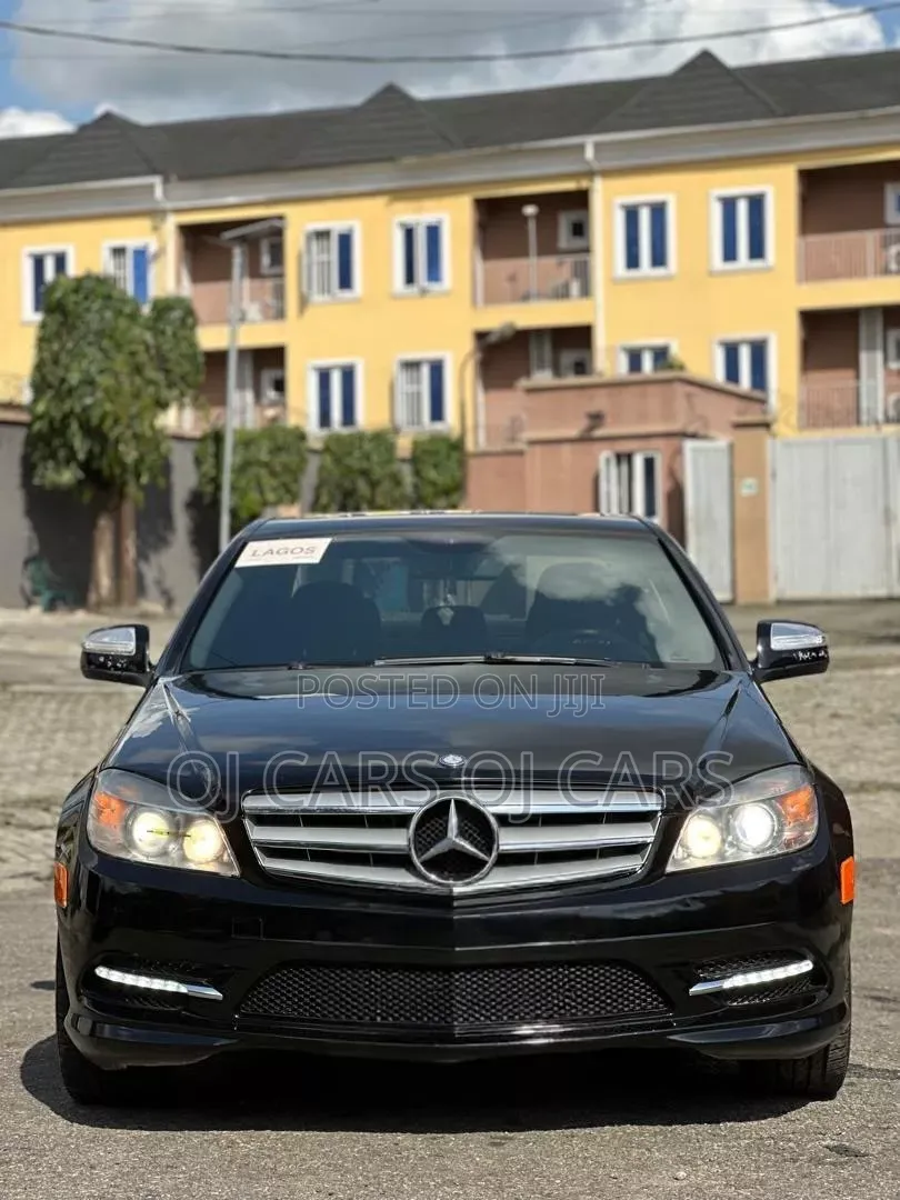 Mercedes-Benz C300 2009 Black