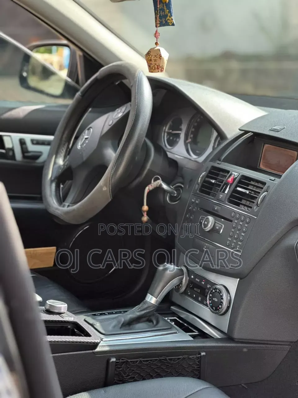 Mercedes-Benz C300 2009 Black