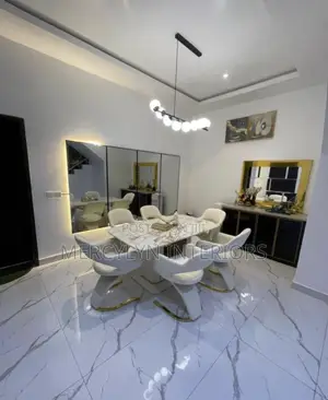 6 Seater Contemporary Dining Set