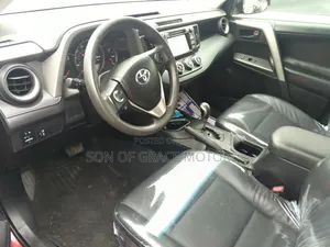 Toyota RAV4 2016 Red