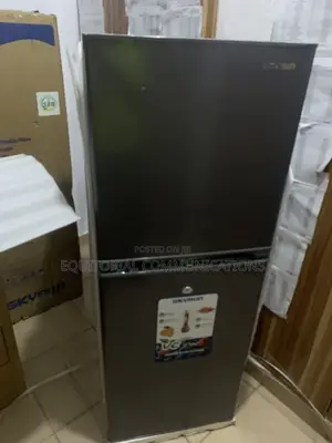 Skyrun 195L Compact Home Fridge
