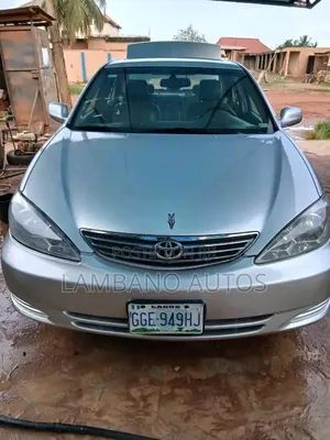 Toyota Camry 2004 Silver