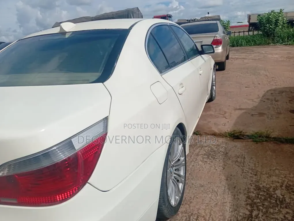 BMW 530i 2007 White