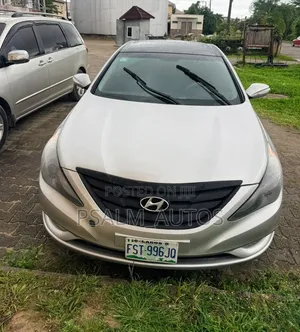 Hyundai Sonata Limited Sedan FWD (2.4L 4cyl 6A) 2013 Silver