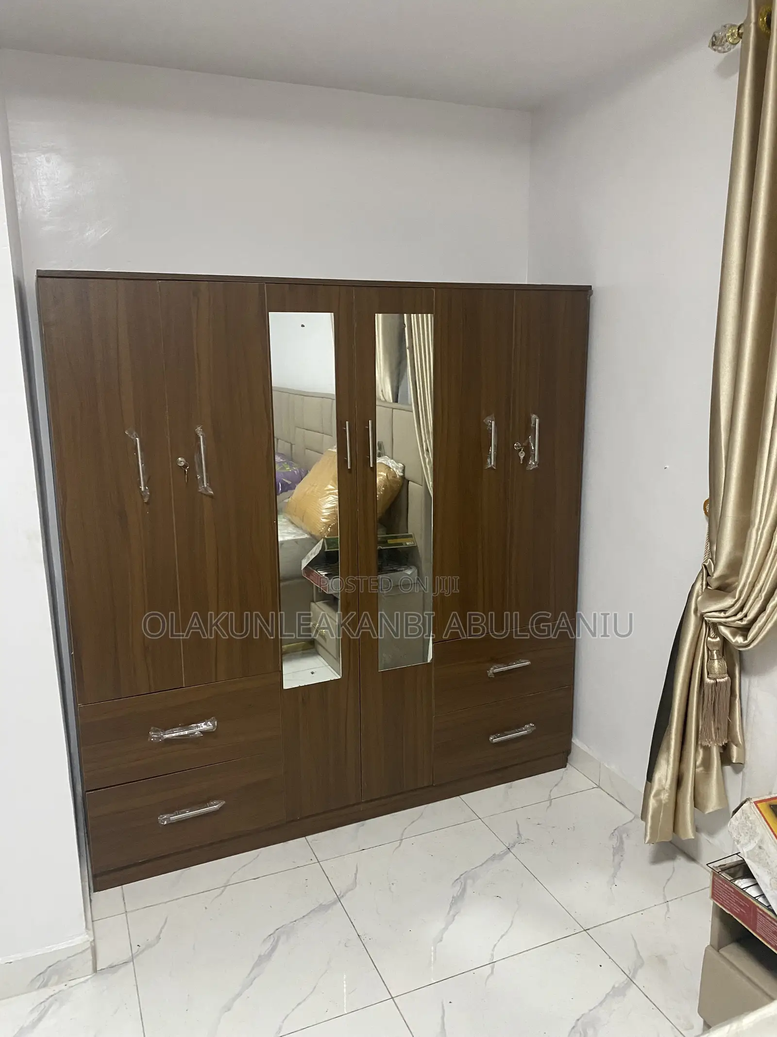 4ft by 6fit Wardrope