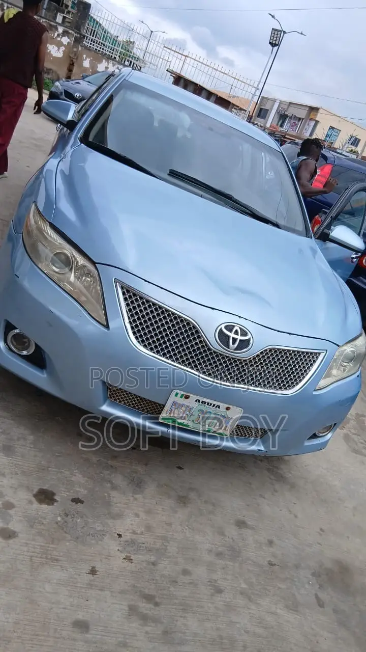 Toyota Camry 2009 Blue