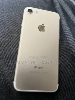 Apple iPhone 7 32 GB Gold