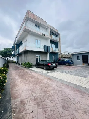 3bdrm Apartment in Lekki Expressway for rent
