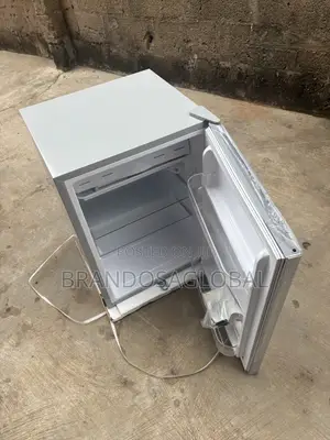 Genuine Glamstar GFR-90S-E Family Fridge
