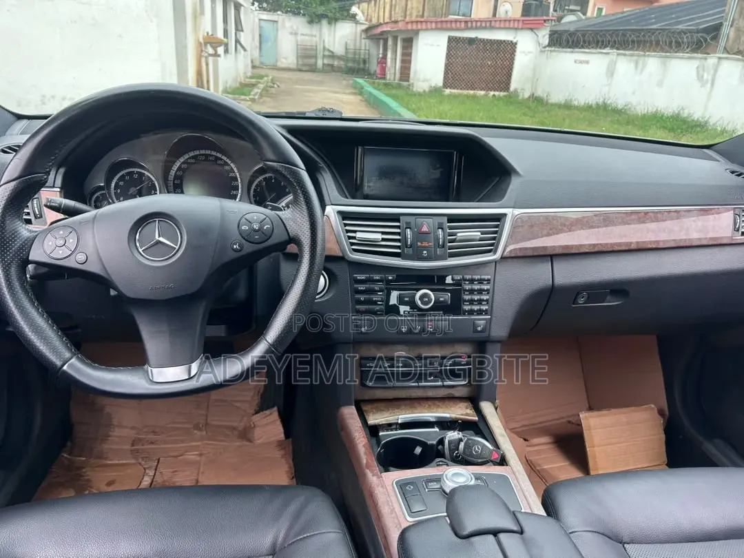 Mercedes-Benz E-Class 2010 Gray
