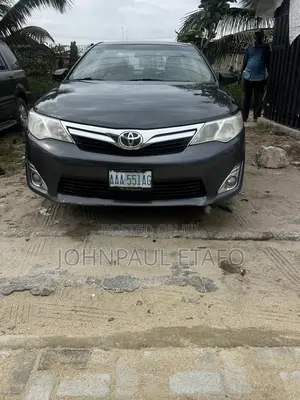 Toyota Camry 2012 Gray