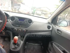 Hyundai I10 2011 Silver