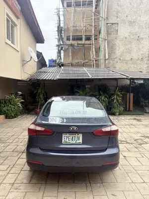 Kia Cerato 2013 Blue