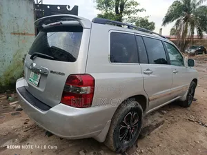 Toyota Highlander 2004 Silver