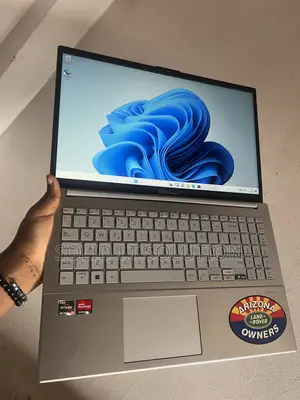 Laptop Asus Vivobook Go 15 8GB AMD Ryzen 5 SSD 256GB