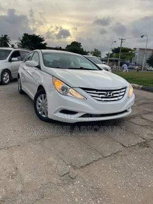 Hyundai Sonata GLS Sedan FWD (2.4L 4cyl 6A) 2013 White