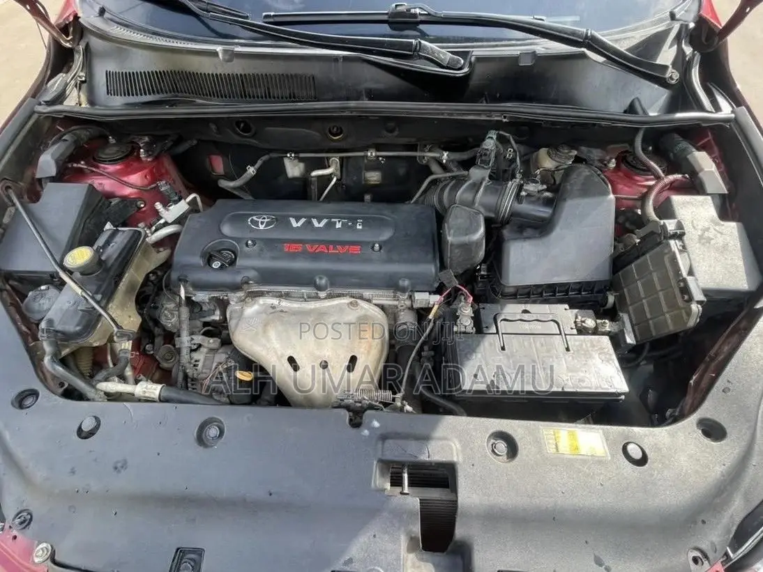 Toyota RAV4 2010 Red