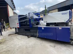 Injection Machines and Molds for Different Plastic Production