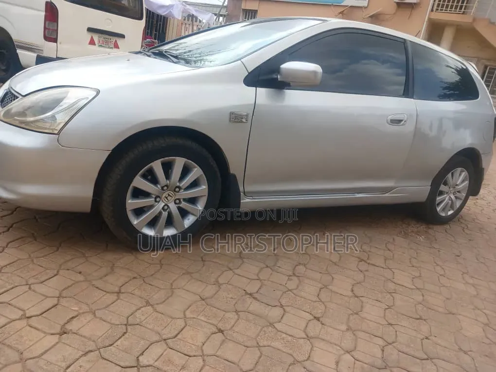 Honda Civic 2006 Silver