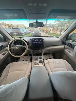 Toyota Highlander 2008 Red