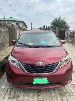 Toyota Sienna LE 7 Passenger 2012 Burgundy