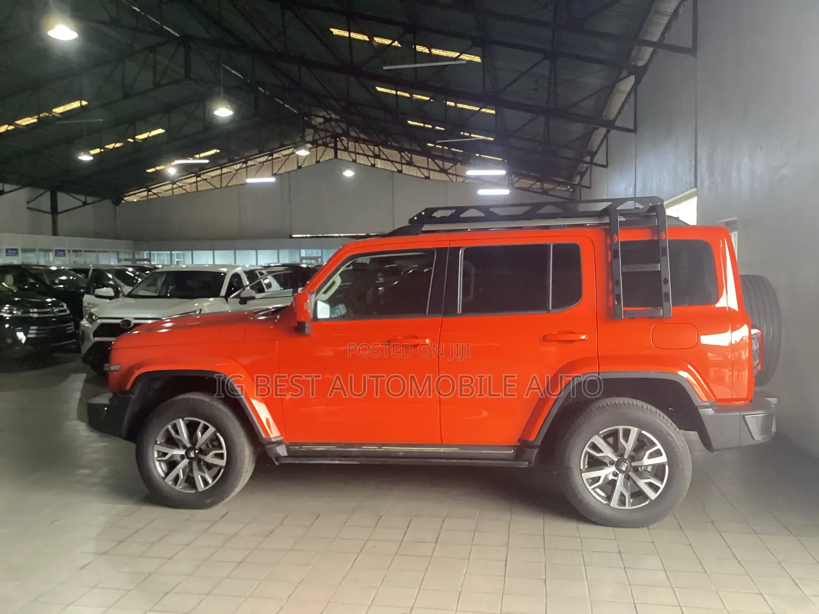 Tank 300 2024 Orange