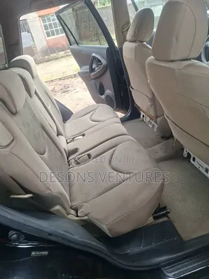 Toyota RAV4 2010 Black