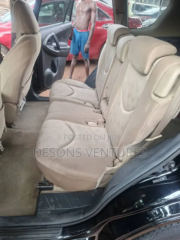 Toyota RAV4 2010 Black