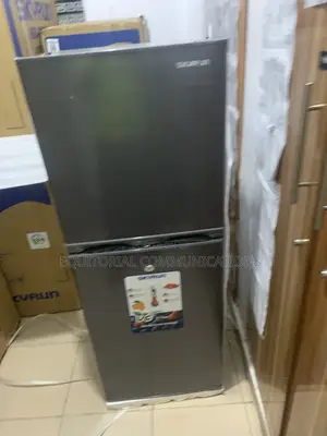 Skyrun 195L Food and Drink Fridge