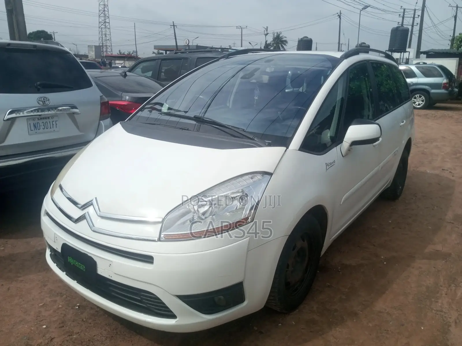 Renault Juva 2009 White