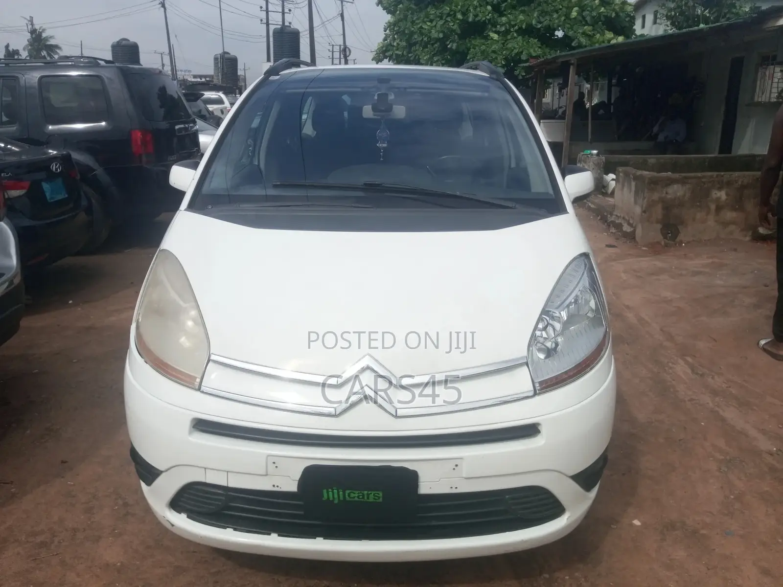 Renault Juva 2009 White