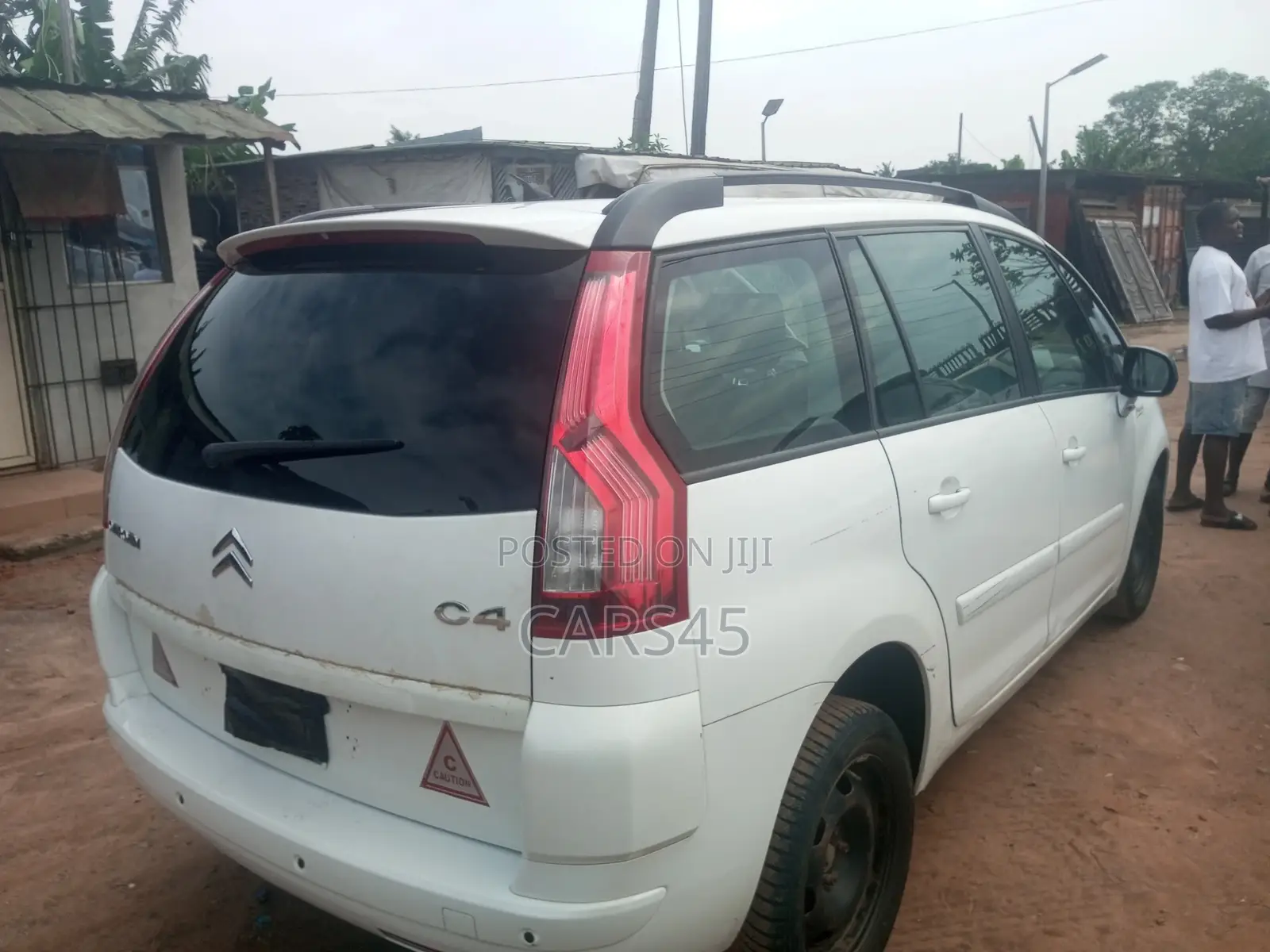 Renault Juva 2009 White