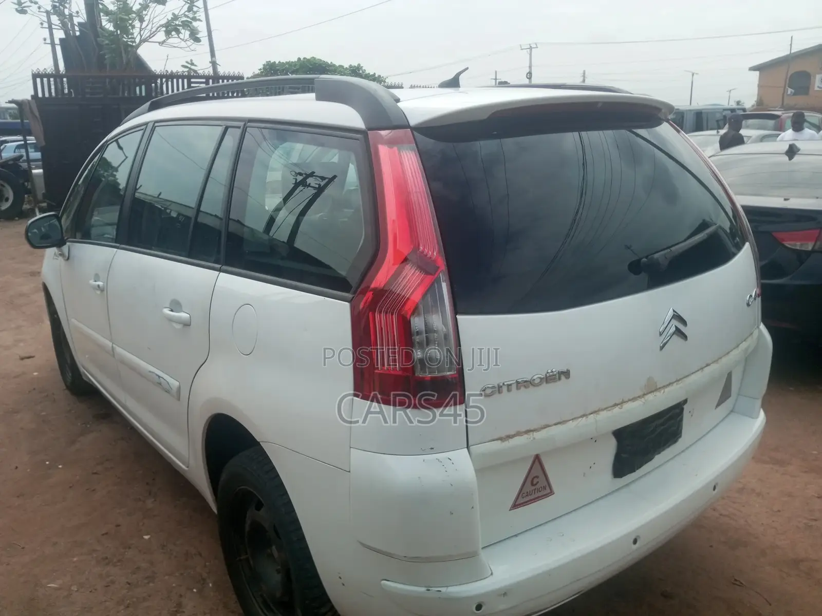Renault Juva 2009 White