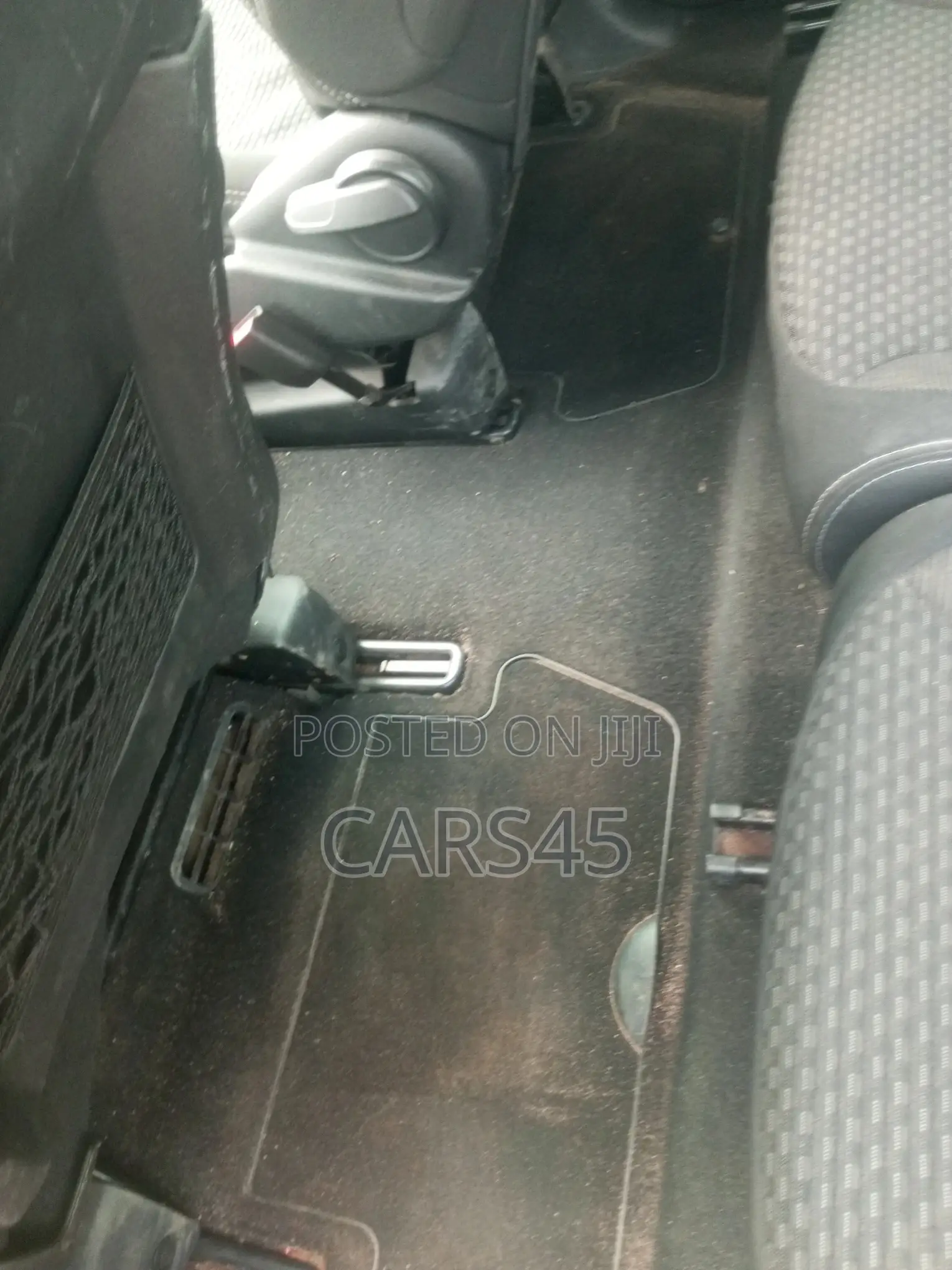Renault Juva 2009 White