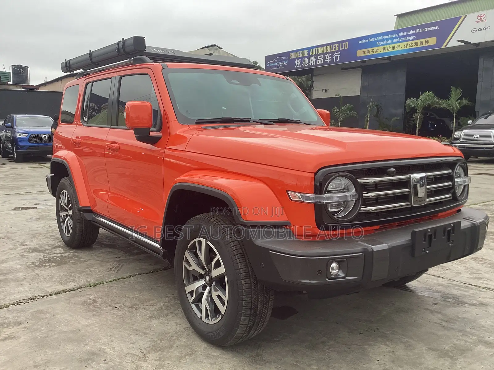 Tank 300 2024 Orange