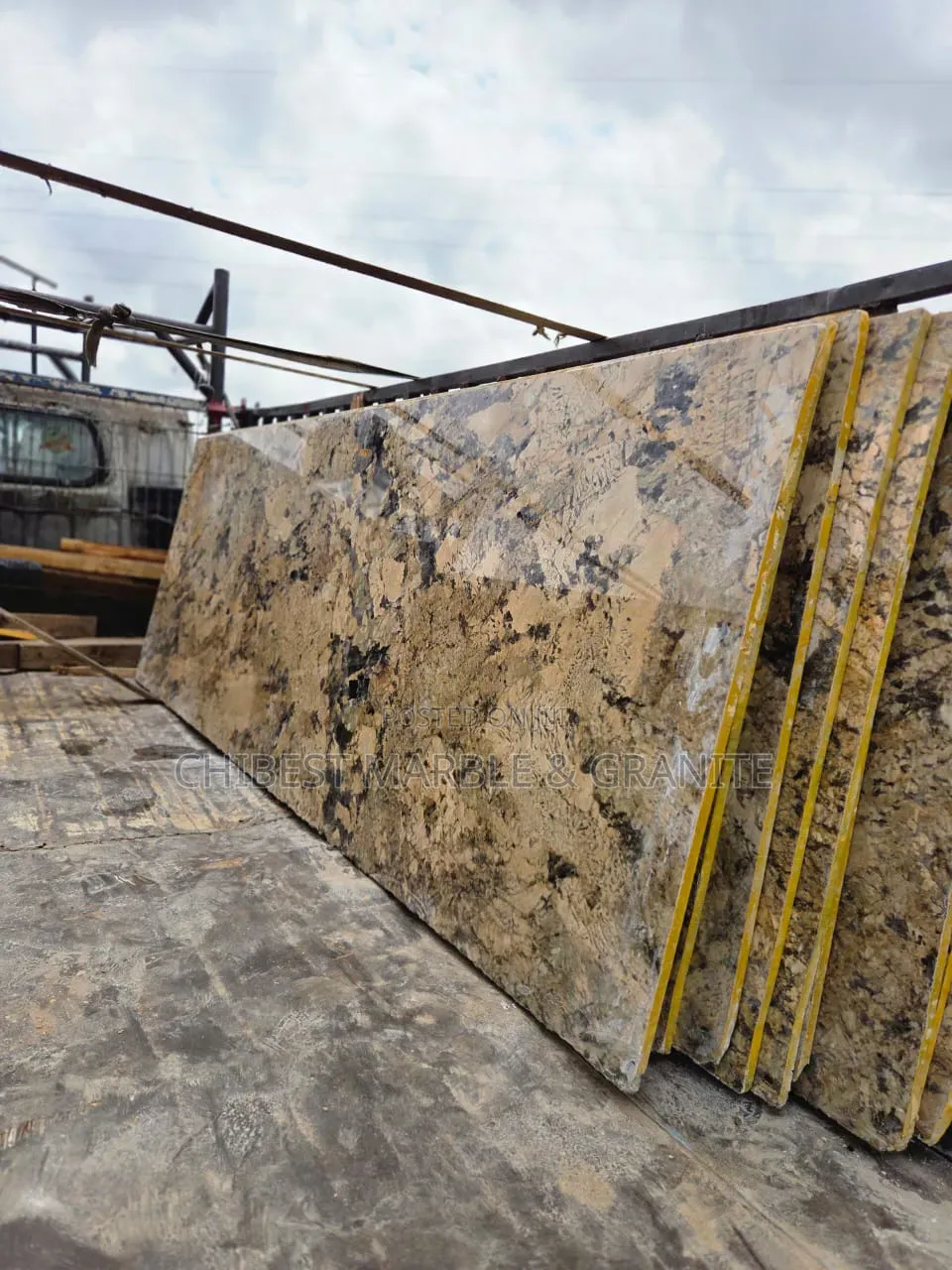 Luxury Marble Slabs for Kitchen Countertop and Staircase