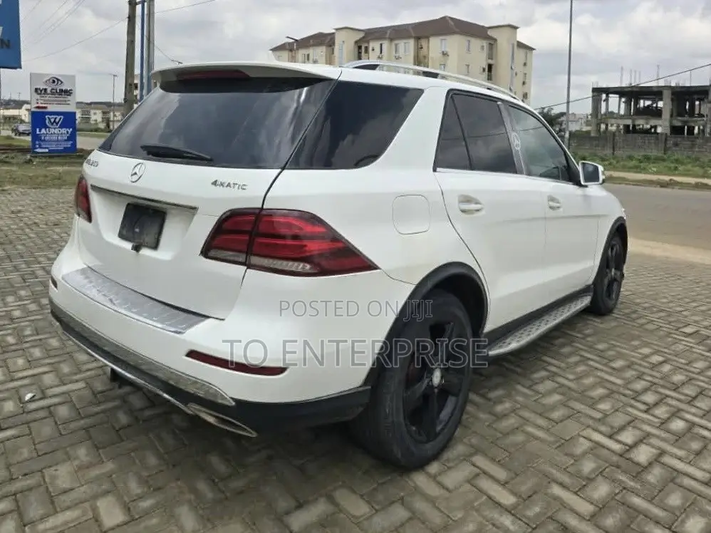 Mercedes-Benz GLE-Class 2016 White