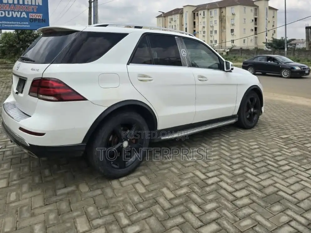 Mercedes-Benz GLE-Class 2016 White
