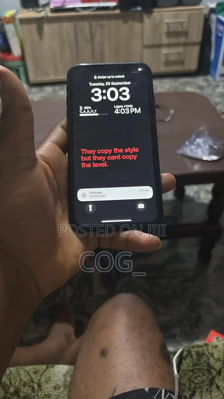 Apple iPhone XR 64 GB Black