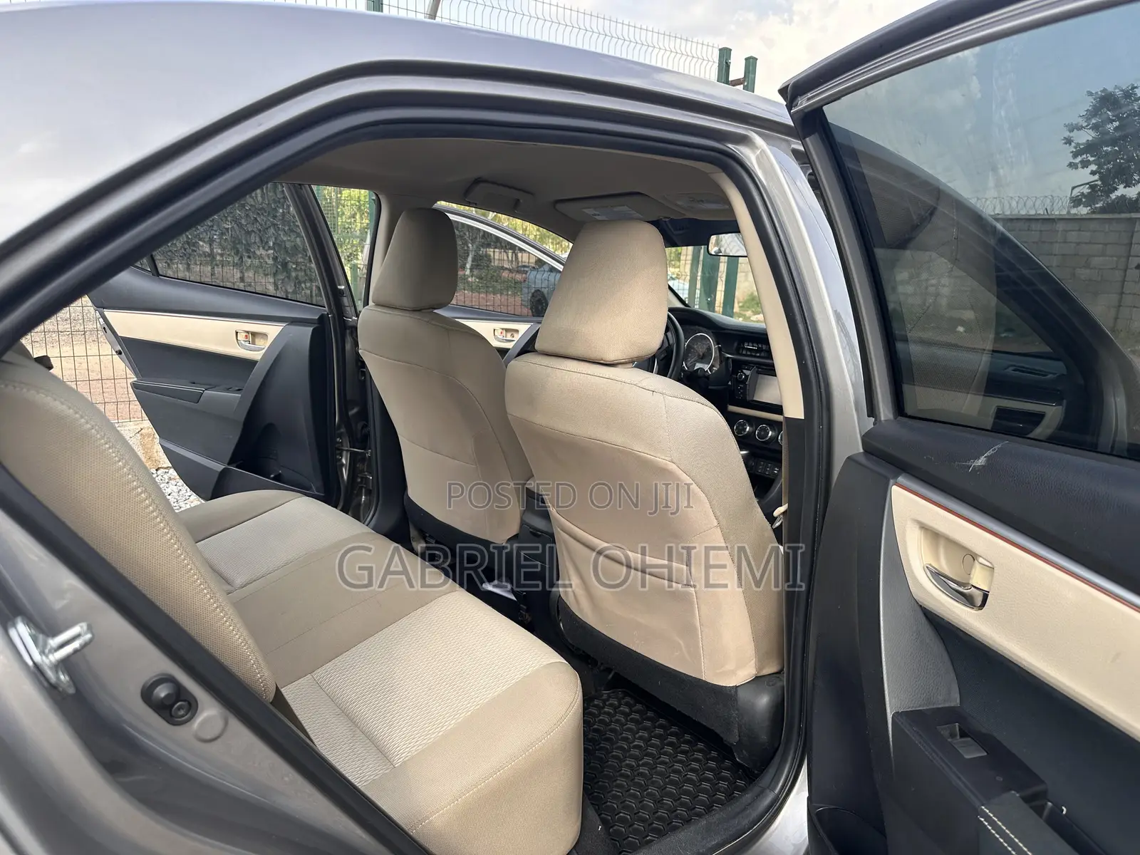 Toyota Corolla 2015 Silver