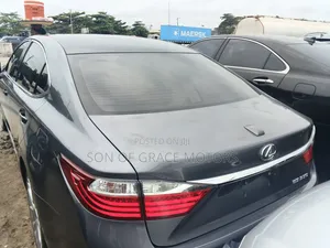 Lexus ES 2015 Gray
