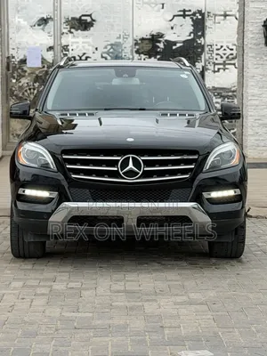 Mercedes-Benz M Class ML350 4MATIC 4dr SUV AWD (3.5L 6cyl 7A) 2014 Black 