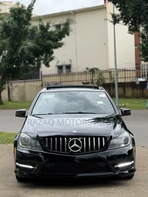Mercedes-Benz C300 Sport 4Matic Sedan AWD (3.5L 6cyl 7A) 2013 Black