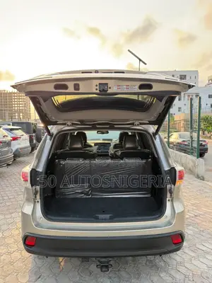 Toyota Highlander 2016 Gold