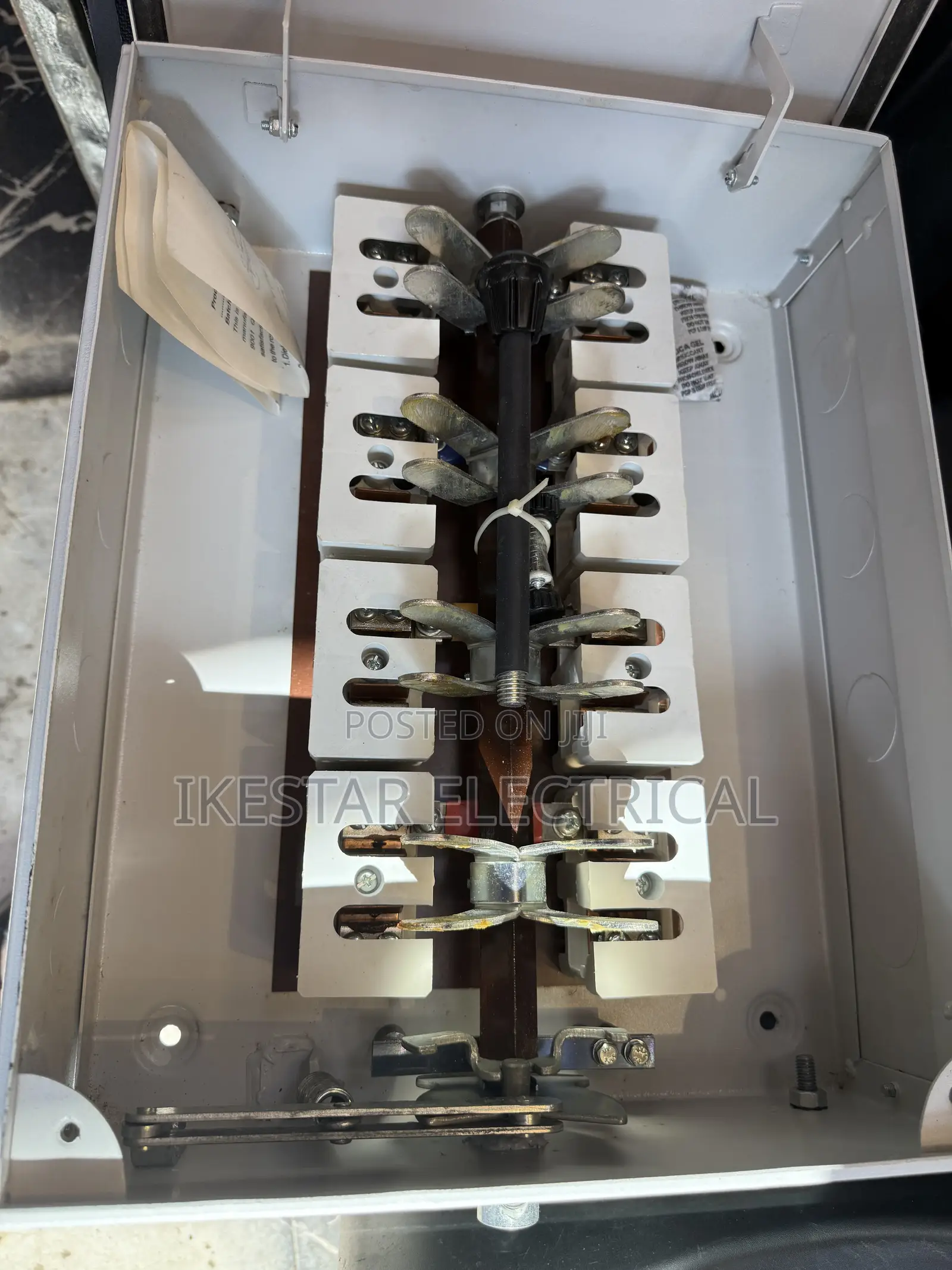 100amps Change Over Switch Altech Made in India