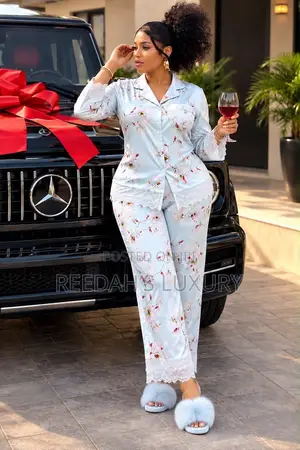 Blossom Silk Lounge/Pajamas Set