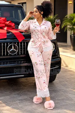 Blossom Silk Lounge/Pajamas Set