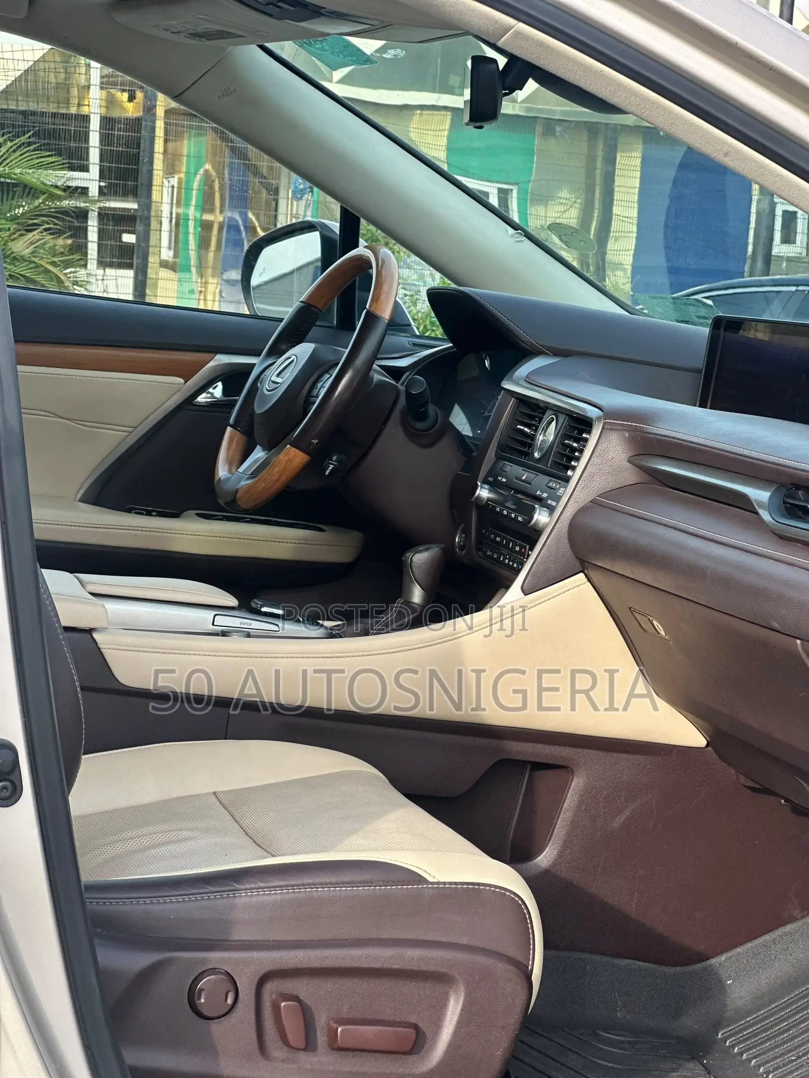 Lexus RX 350 AWD 2017 Gold