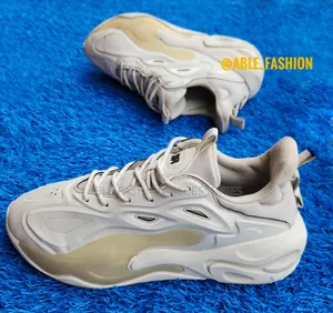 Akube/Thrift Men Sneakers